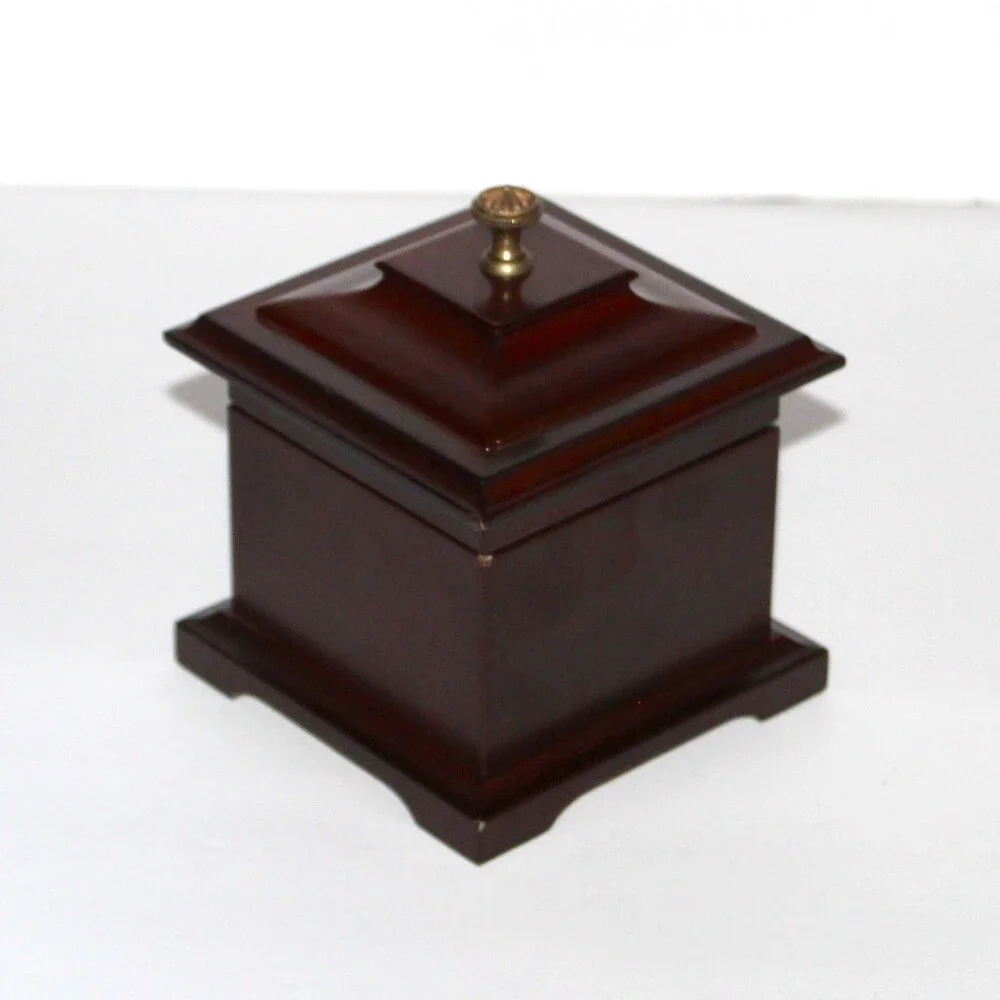Bombay Ring Music Box wood Green velvet vintage jewelry